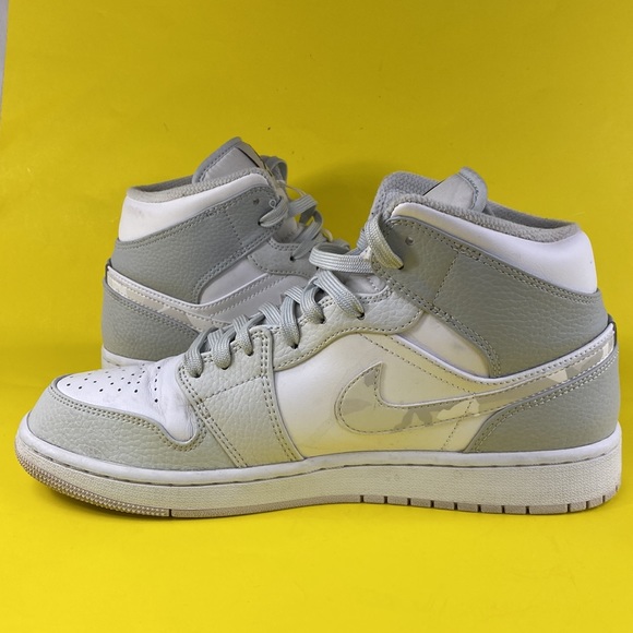 AIR JORDAN 1 MID SWOOSH GRRY CAMO DC9035-100 - Picture 6 of 15